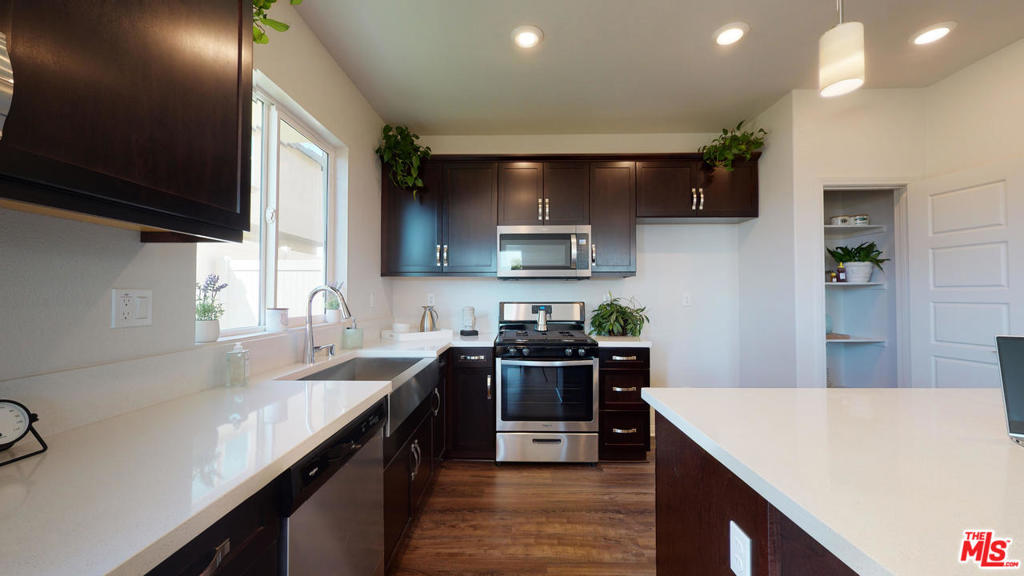 Vista Pointe - Residential