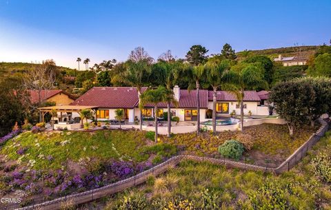 Photo of 644 Camino De Celeste, Thousand Oaks, CA 91360 (MLS # V1-34972)