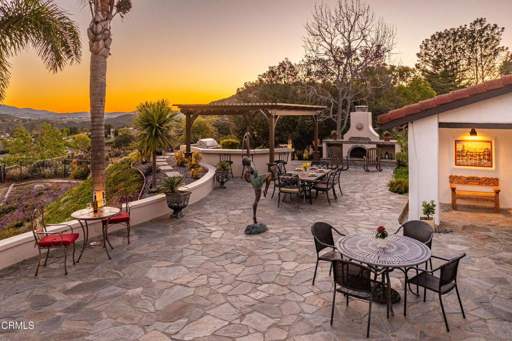 Photo of 644 Camino De Celeste, Thousand Oaks, CA 91360 (MLS # V1-34972)