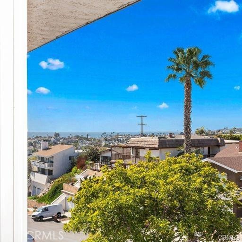 Photo of 33782 Malaga Dr #B, Dana Point, CA 92629 (MLS # LG26111676)