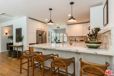 Tiny photo for 5071 Shirley Avenue, Tarzana, CA 91356 (MLS # 26842753)