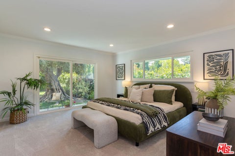 Tiny photo for 5071 Shirley Avenue, Tarzana, CA 91356 (MLS # 26842753)