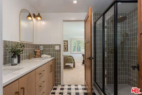 Tiny photo for 5071 Shirley Avenue, Tarzana, CA 91356 (MLS # 26842753)