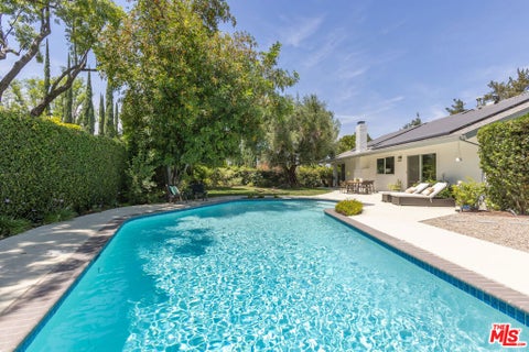 Tiny photo for 5071 Shirley Avenue, Tarzana, CA 91356 (MLS # 26842753)