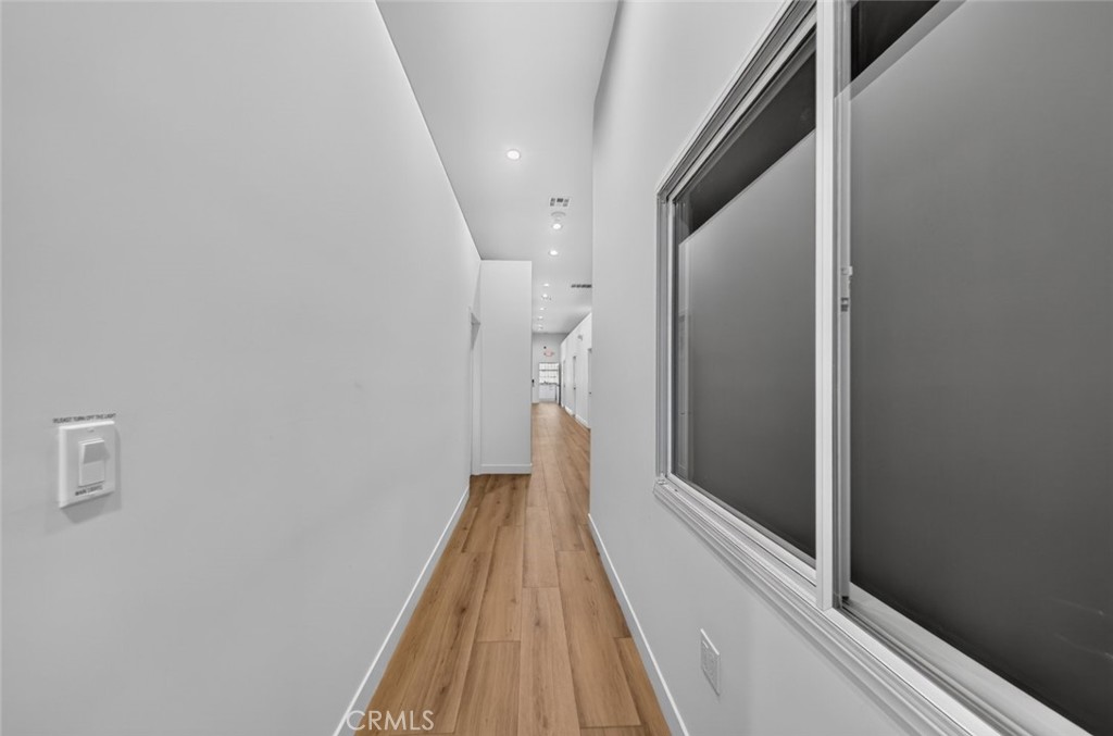 1114 W Magnolia Boulevard