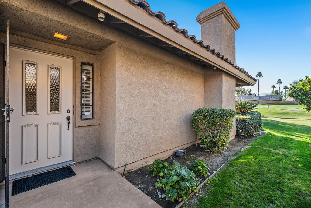 41525 Woodhaven Drive W