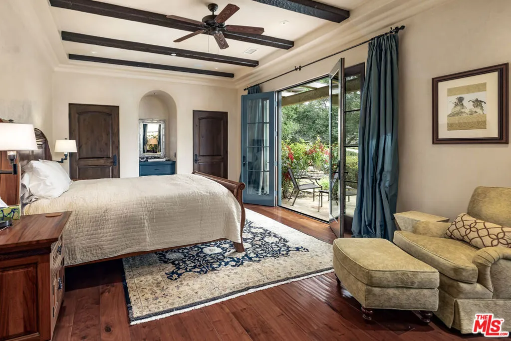 Ojai, California 93023, United States, 5 Bedrooms Bedrooms, ,6 BathroomsBathrooms,Residential,Active,71138