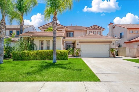 Photo of 45277 Chateau Court, Temecula, CA 92592 (MLS # OC26158238)