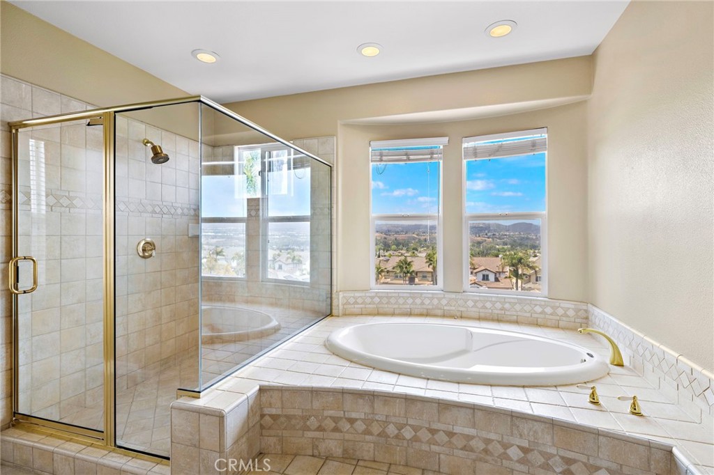 Knolls (KNOL) - Residential Lease