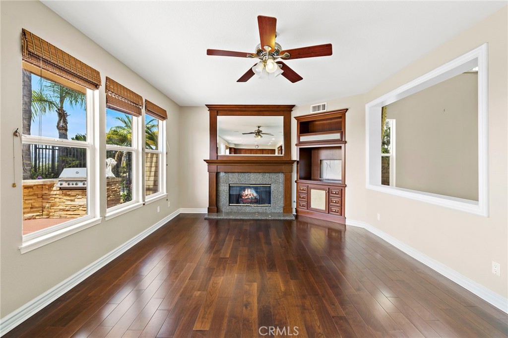 Knolls (KNOL) - Residential Lease