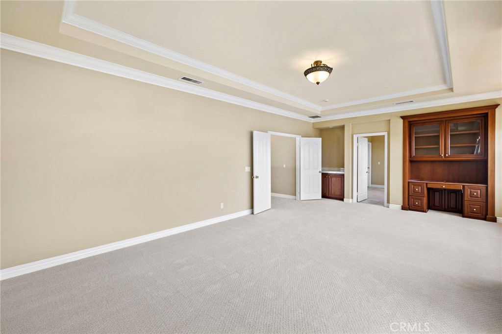 Knolls (KNOL) - Residential Lease