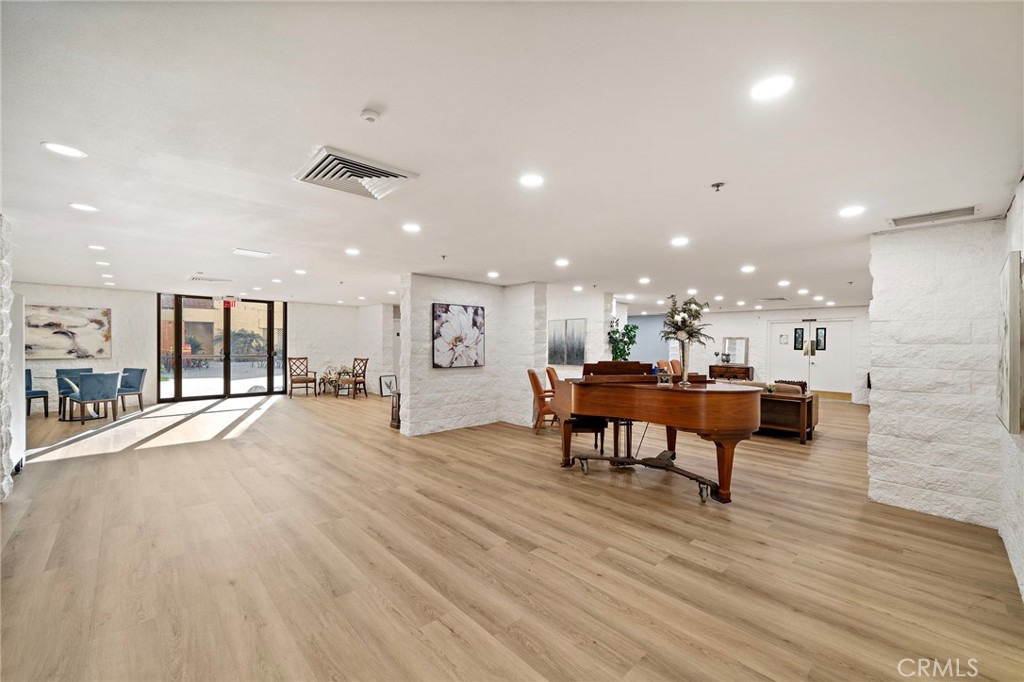 Leisure World (LW) - Residential