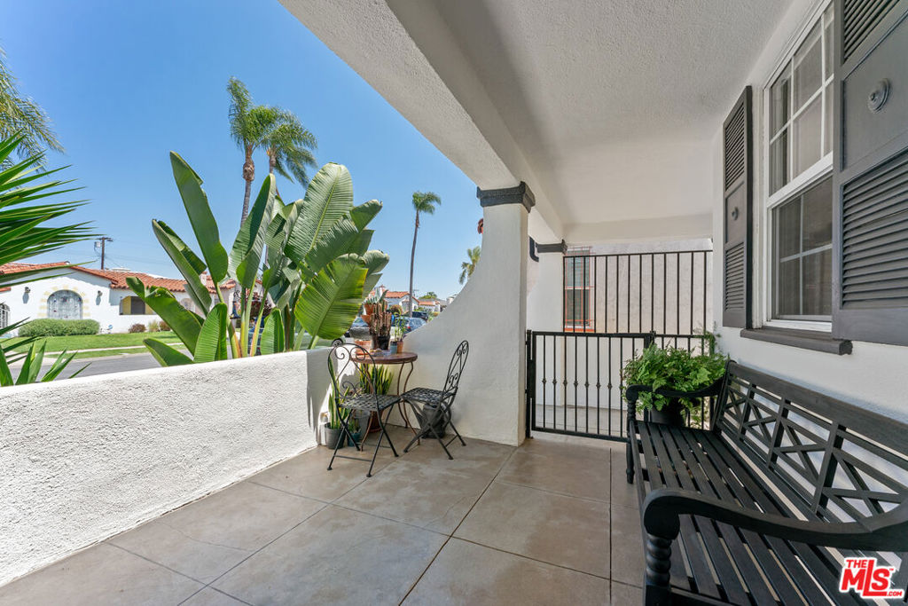 1262 W 80th Street