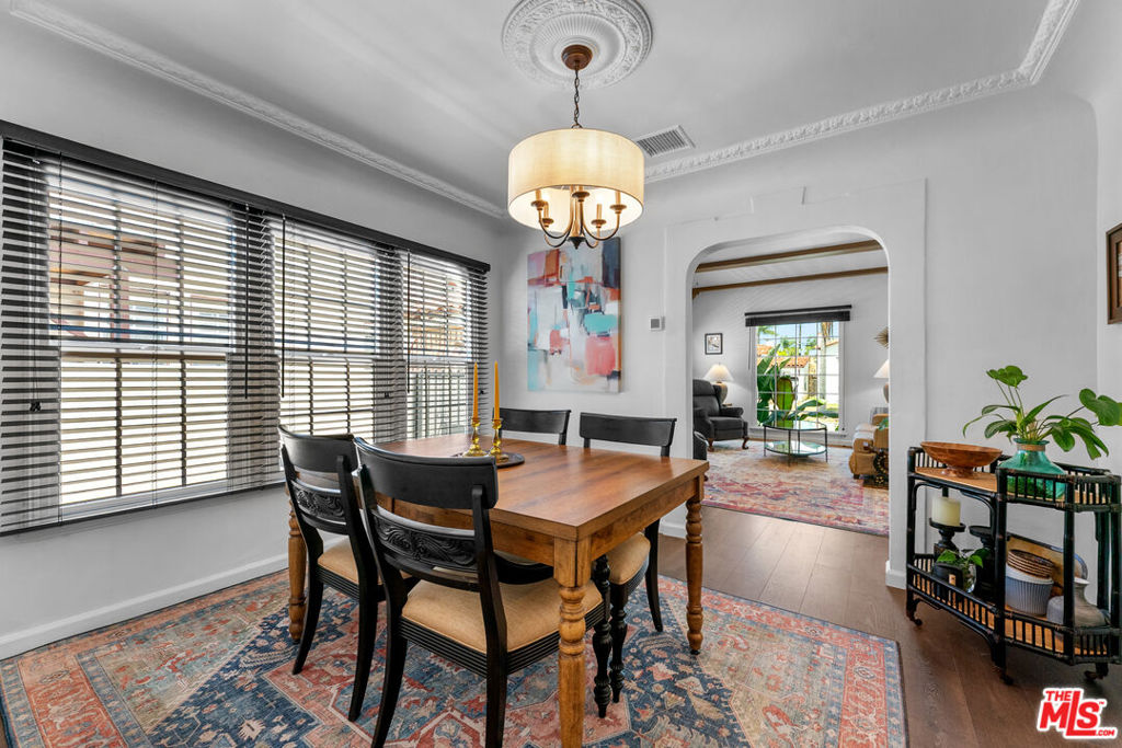 1262 W 80th Street