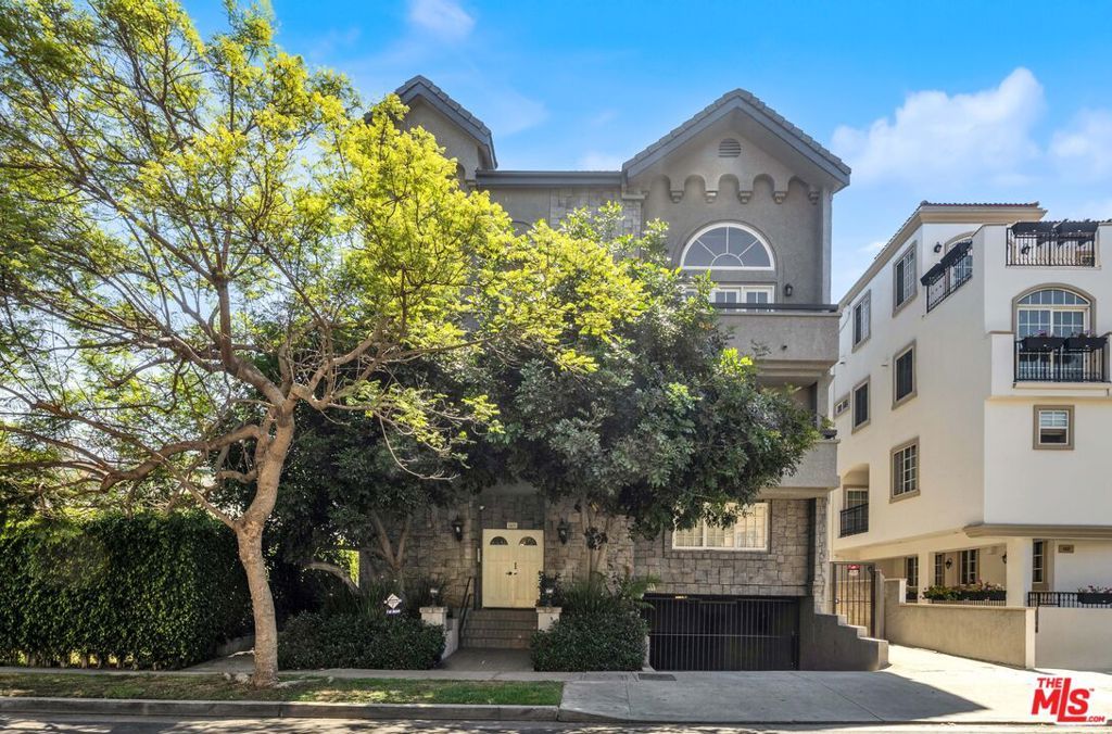 Photo of 1431 CAMDEN Avenue #303, Los Angeles, CA 90025 (MLS # 25576215)