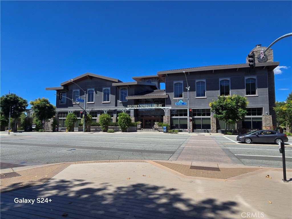 24522 Chestnut