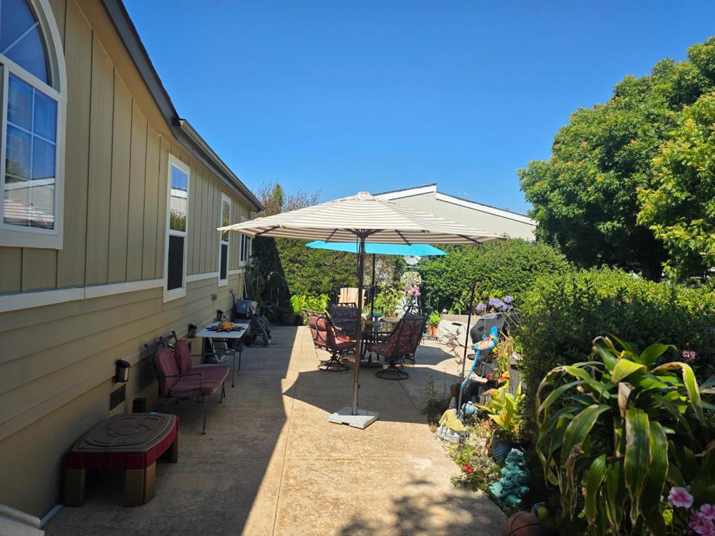 141 Chateau La Salle Drive 141