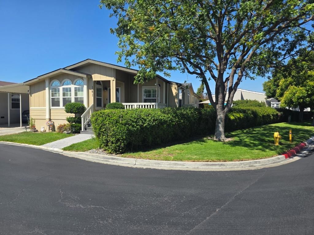 141 Chateau La Salle Drive 141