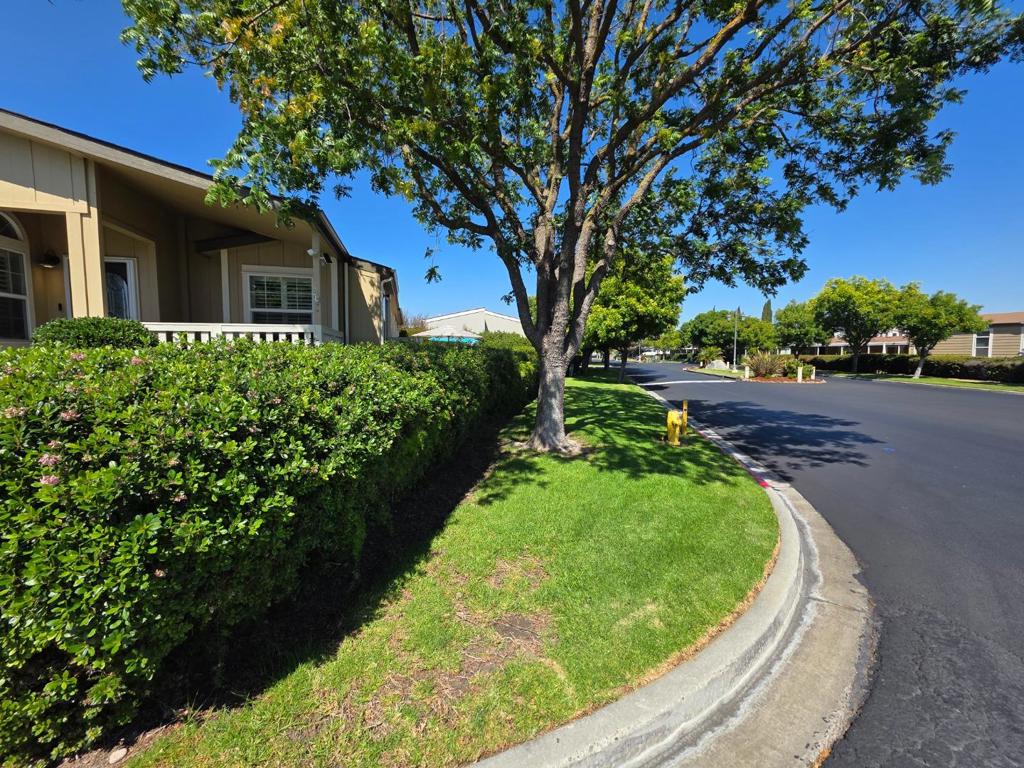 141 Chateau La Salle Drive 141