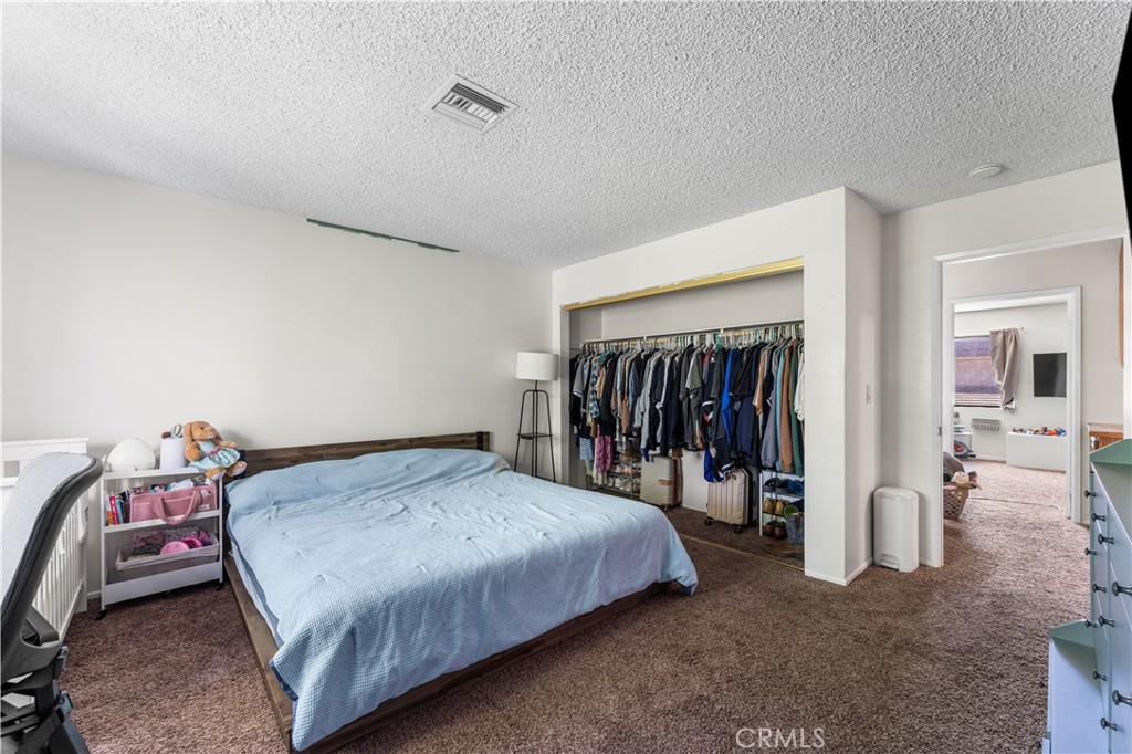422 W Avenue J5 32