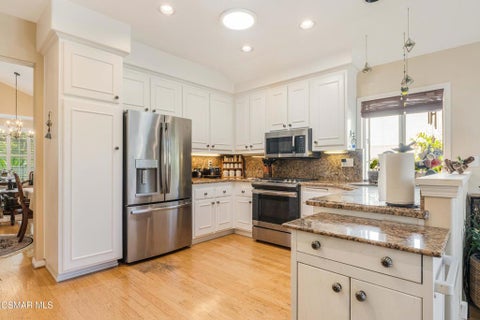Tiny photo for 542 Timberwood Avenue, Thousand Oaks, CA 91360 (MLS # 226004935)
