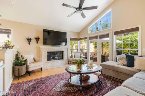 Tiny photo for 542 Timberwood Avenue, Thousand Oaks, CA 91360 (MLS # 226004935)