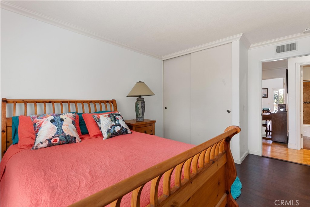 Sandpointe - Residential
