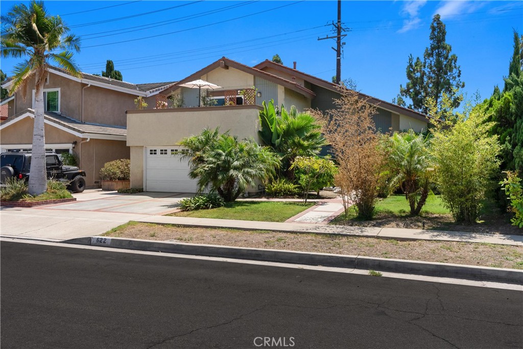 622 W Alpine Avenue