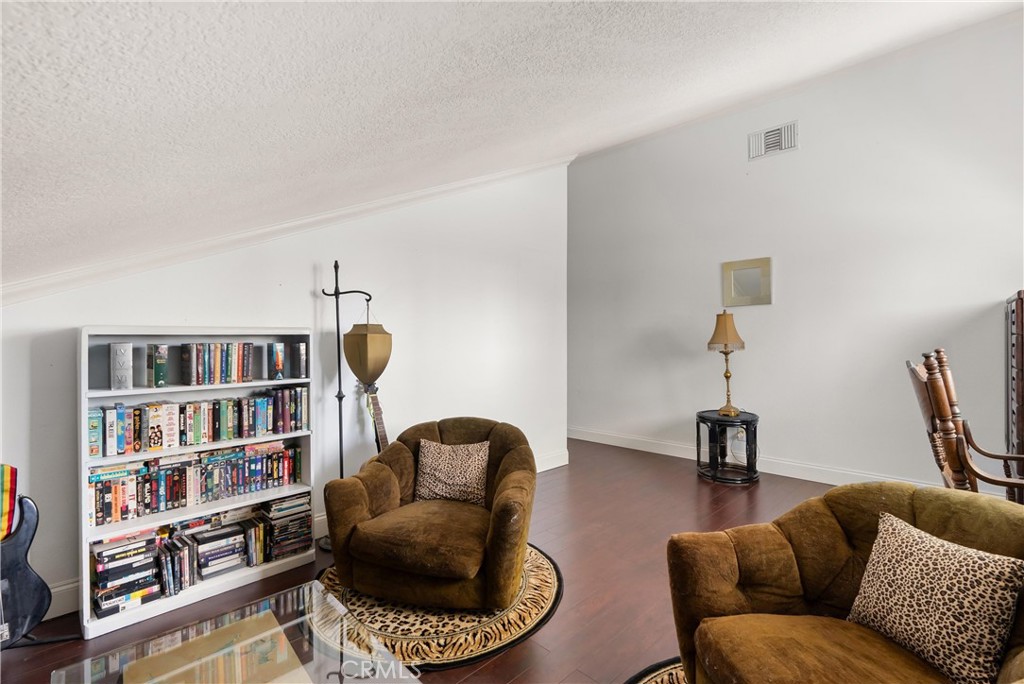 Sandpointe - Residential