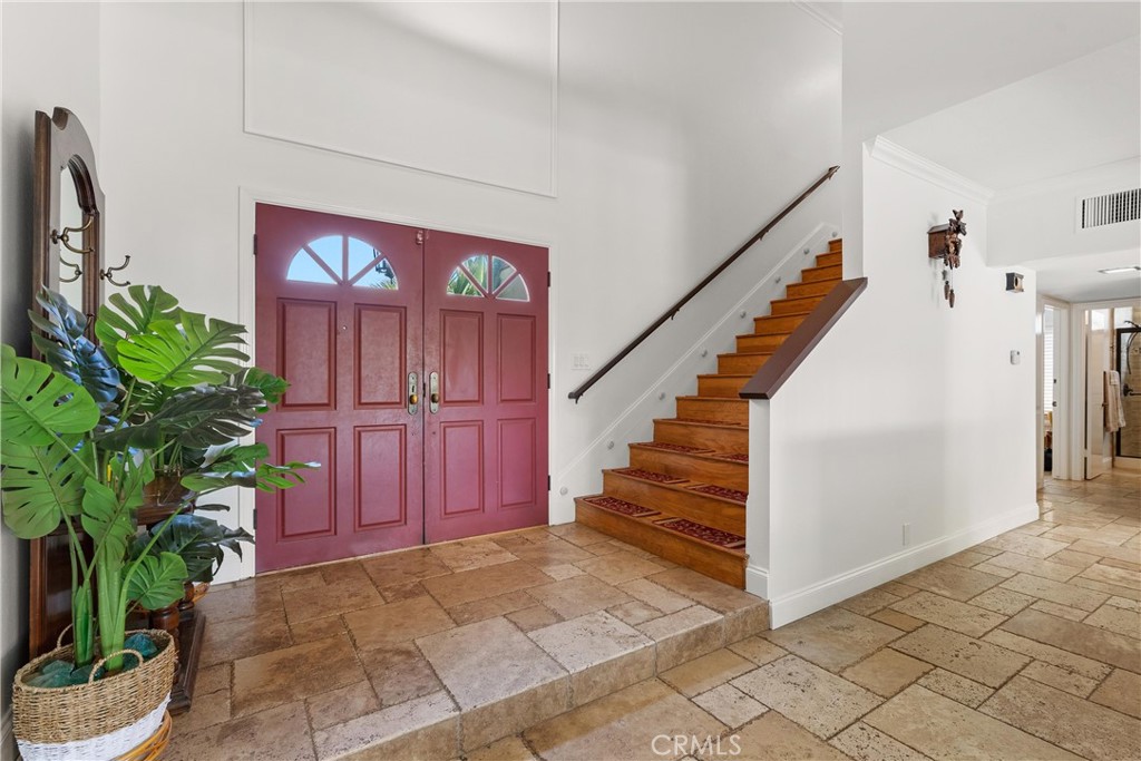 622 W Alpine Avenue