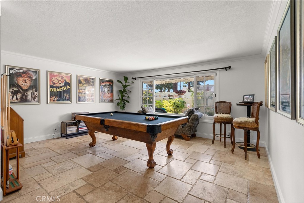 622 W Alpine Avenue