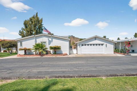Photo of 4650 Dulin Road #SPC 1, Fallbrook, CA 92028 (MLS # NDP2603011)