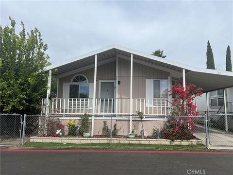 Photo of 8191 Calabash Ave #22, Fontana, CA 92335 (MLS # IV26049225)