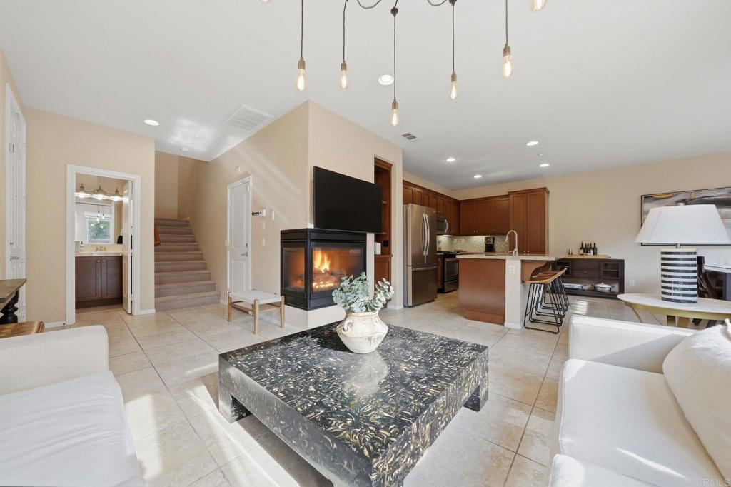 2212 Laramie Way