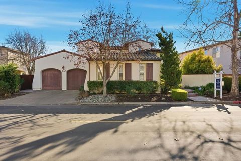 Photo of 2631 Club Drive, Gilroy, CA 95020 (MLS # ML82030042)
