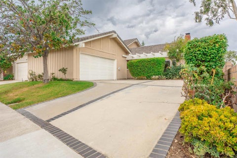 Photo of 4985 Paseo Segovia, Irvine, CA 92603 (MLS # NDP2609501)