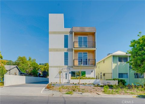 712 1/2 N Chestnut Avenue Los Angeles CA 90042