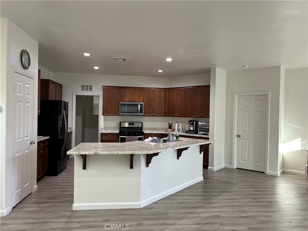 15711 Slowik Court