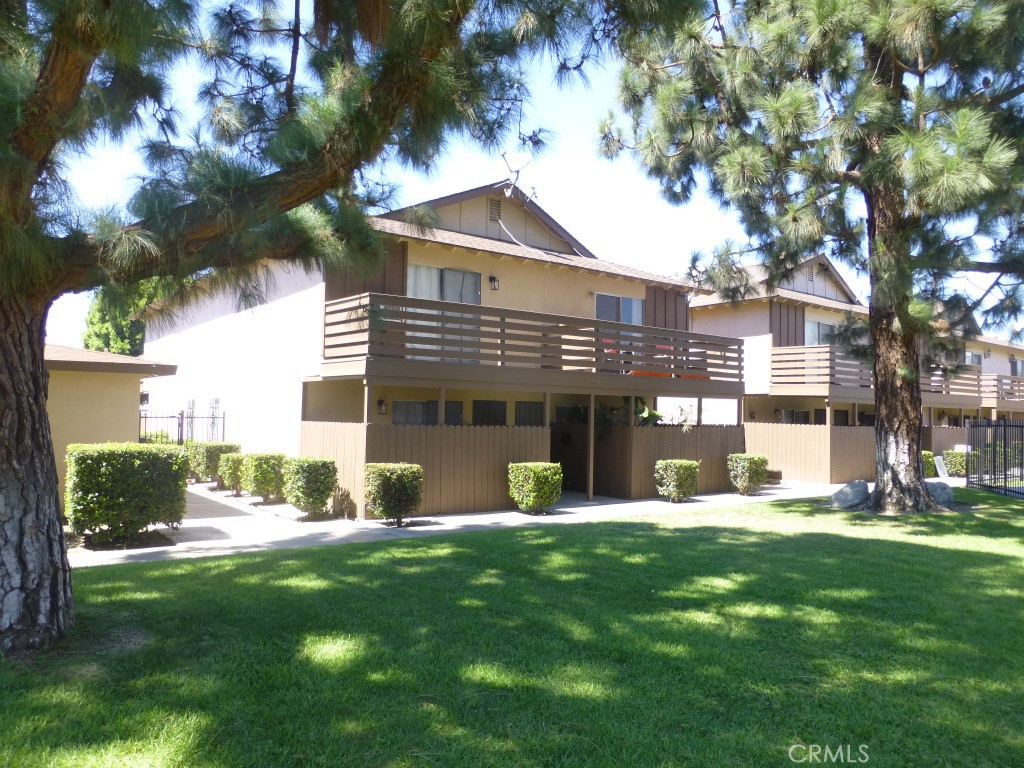 Well maintained fourplex apartment free standing building in a gated HOA community. All two story 1 bedroom, 1.5 bath units ,each with patio and balcony. Great cash flow as HOA pays for roof, painting, all exterior maintenance, pool, laundry, insurance, water, trash etc.
Just collect the rent and maintain the interior. All units have garages with openers. Little to no management needed. Two units are in the gated common area overlooking the pool, other two face the street. Great for cash buyer.
Located close to Anaheim Convention center, Disneyland, Major hotels & restaurants, Angel Stadium, and UCI Medical Center. Just east of Harbor Blvd south of Orangewood. Owner also has two triplexes, all 2 bedrooms, available for sale in the same complex. (Total of 10 units). Check out the numbers, low expenses, great rents and a cap rate in the mid 4's ! Compare to other units being offered and compare the actual income for the price. Proforma rents are over $100k/year.