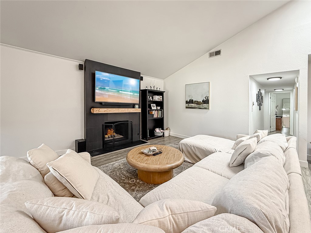 Ventu Park (124) - Residential