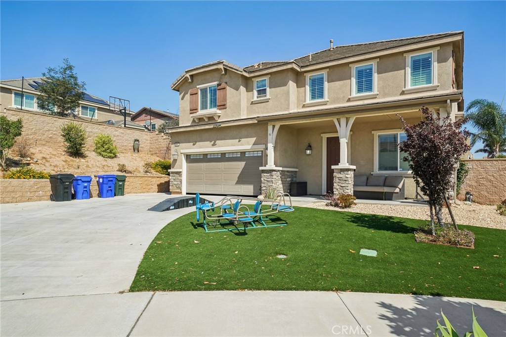 5365 Pine Leaf Avenue