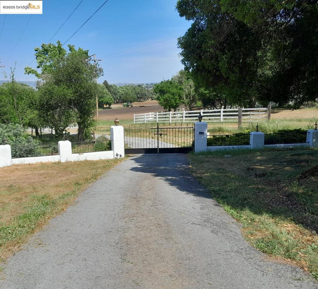 GILROY - Residential