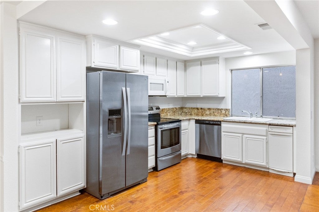 23743 Calle Azorin