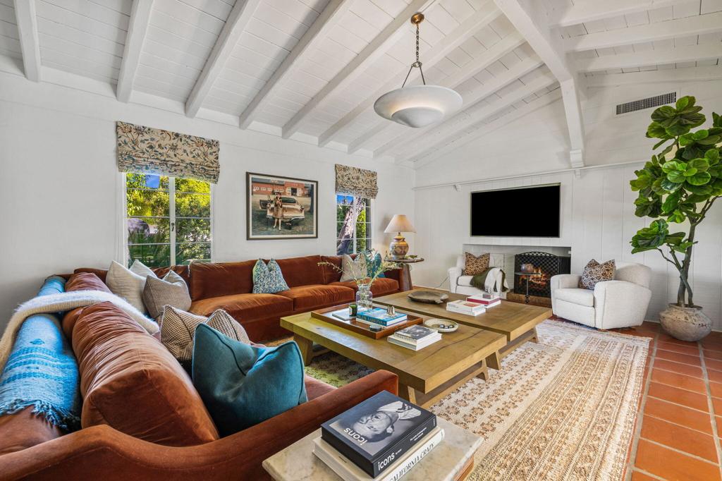 Movie Colony - Residential