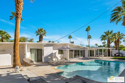 Photo of 271 N Easmor Circle, Palm Springs, CA 92262 (MLS # 26839233PS)