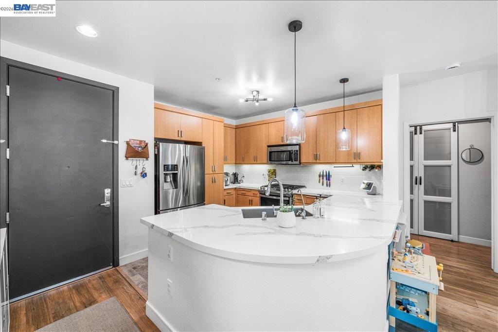 5501 De Marcus Blvd 271
