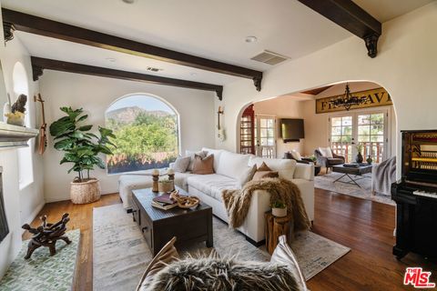 Photo of 3247 Bennett Drive, Los Angeles, CA 90068 (MLS # 26651017)