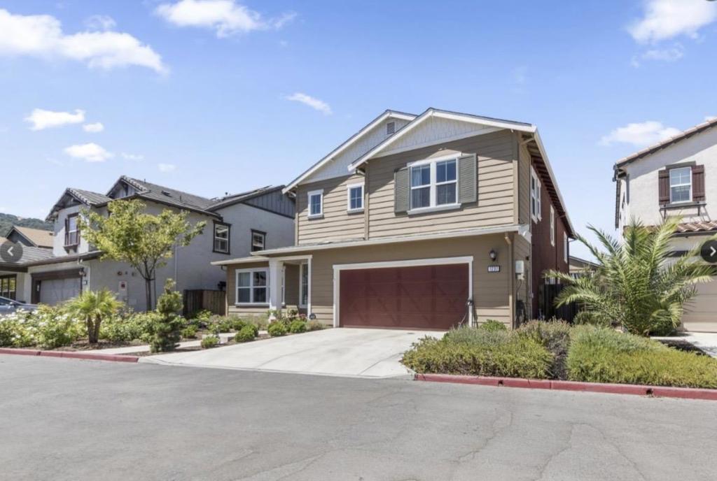 1237 Viognier Way