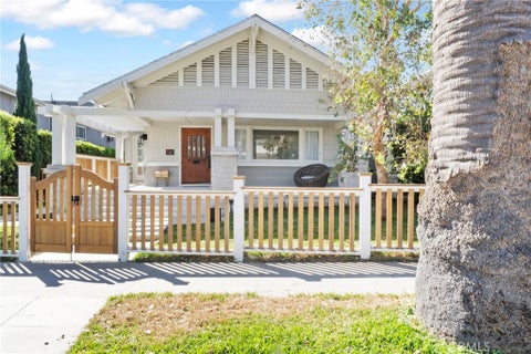 Photo of 3810 E 1st ST, Long Beach, CA 90803 (MLS # PW26224406)