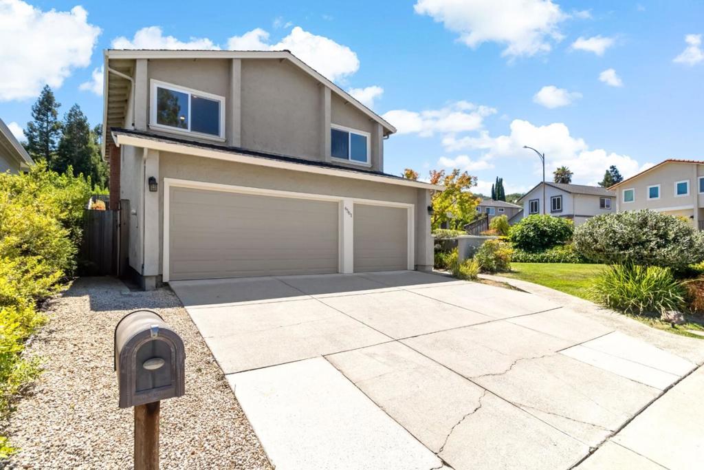 6561 Skyfarm Drive